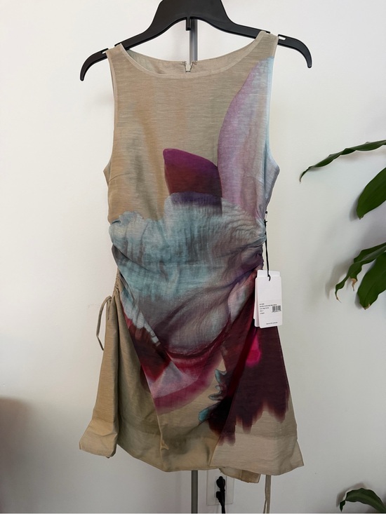 AMUR Dresses & Skirts - AMUR Waverlyn Dress NWT (size 2)